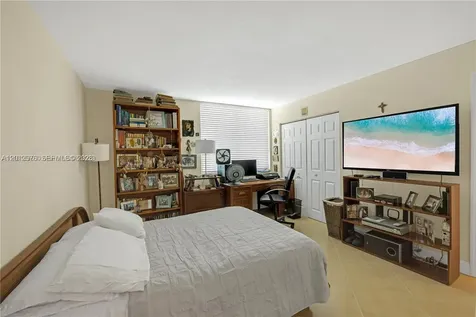 9125 SW 77th Avenue Miami FL 33156