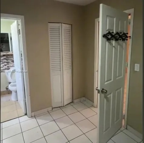 2735 NW 28th Street Miami FL 33142