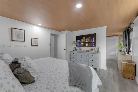 16340 SW 276th Terrace Homestead FL 33031
