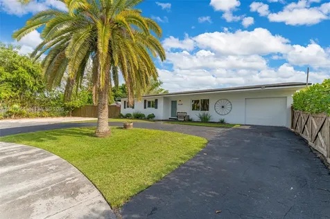 16340 SW 276th Terrace Homestead FL 33031