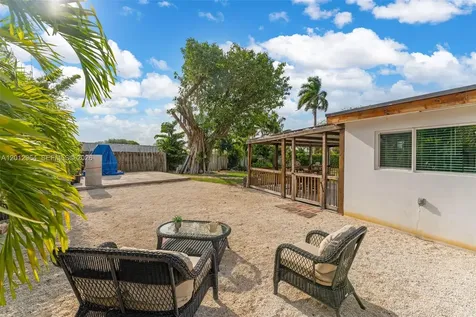 16340 SW 276th Terrace Homestead FL 33031