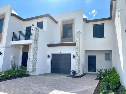 788 NE 208 Lane Miami Gardens FL 33179