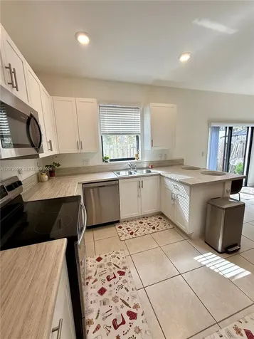 788 NE 208 Lane Miami Gardens FL 33179
