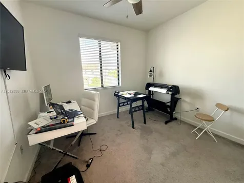 788 NE 208 Lane Miami Gardens FL 33179
