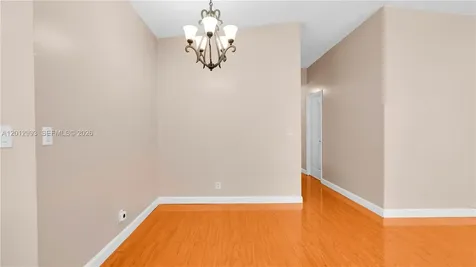 570 Woodgate Circle Sunrise FL 33326