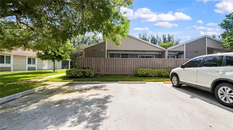 570 Woodgate Circle Sunrise FL 33326