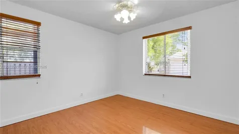 570 Woodgate Circle Sunrise FL 33326