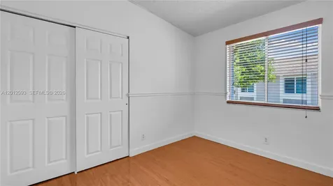 570 Woodgate Circle Sunrise FL 33326
