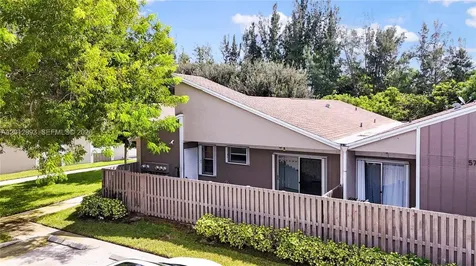570 Woodgate Circle Sunrise FL 33326