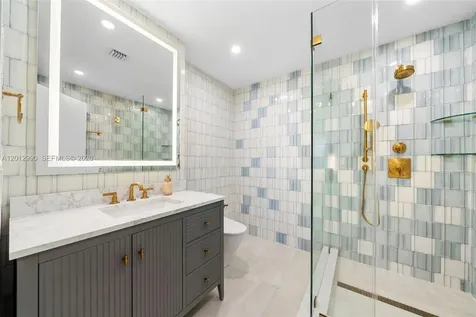 701 Crandon Boulevard Key Biscayne FL 33149