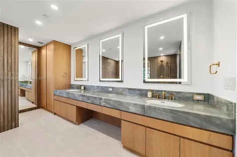 701 Crandon Boulevard Key Biscayne FL 33149