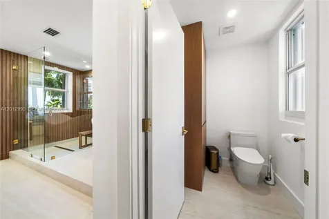 701 Crandon Boulevard Key Biscayne FL 33149