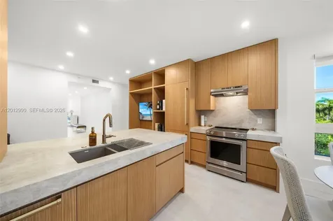 701 Crandon Boulevard Key Biscayne FL 33149