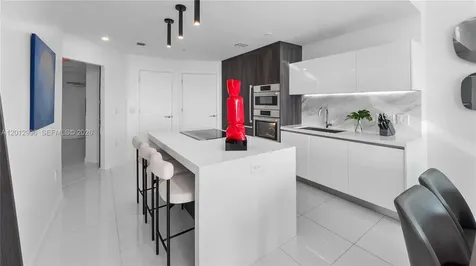 851 NE 1st Avenue Miami FL 33132