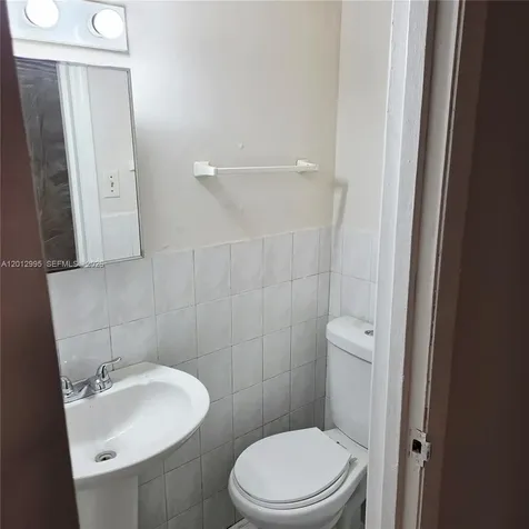 5871 NW 199th Street Hialeah FL 33015