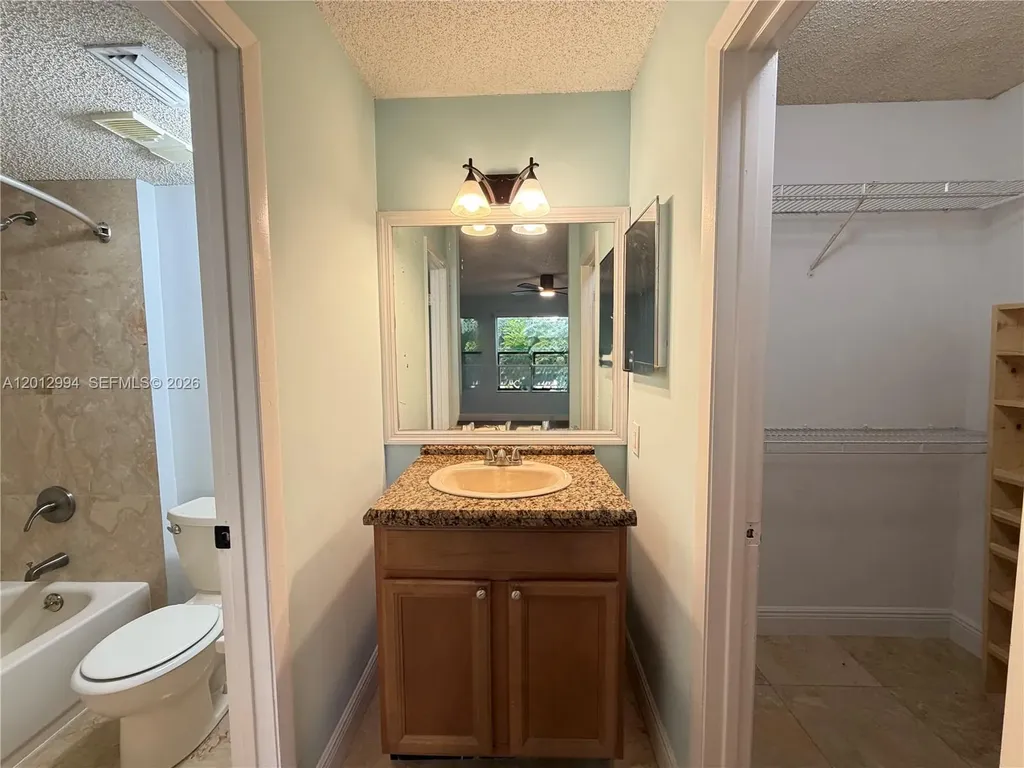 4281 W Mcnab Road Pompano Beach FL 33069