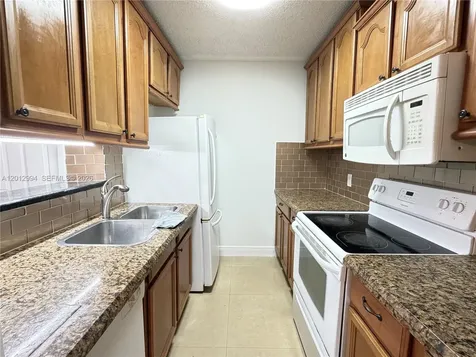 4281 W Mcnab Road Pompano Beach FL 33069