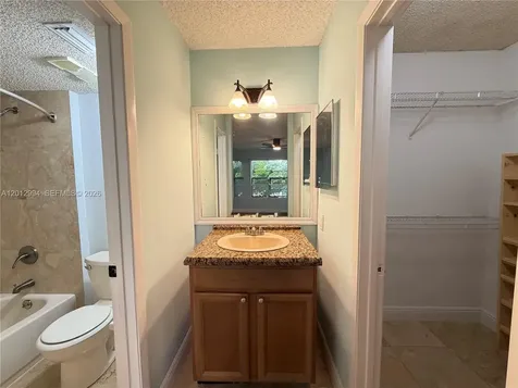 4281 W Mcnab Road Pompano Beach FL 33069