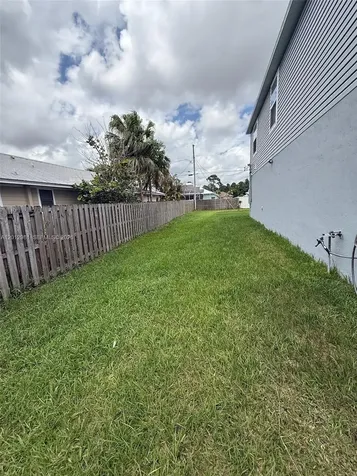 1557 SW Dycus Avenue Port St. Lucie FL 34953