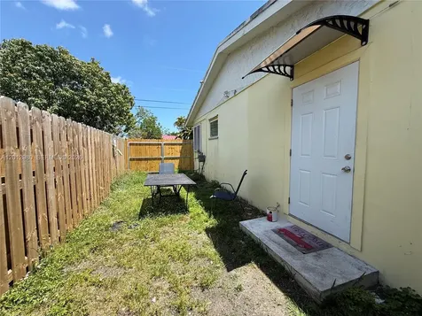 15831 SW 100th Court Miami FL 33157