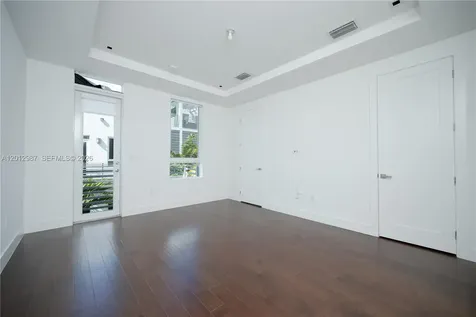 9165 NW 33rd Street Doral FL 33172