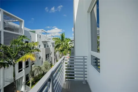 9165 NW 33rd Street Doral FL 33172