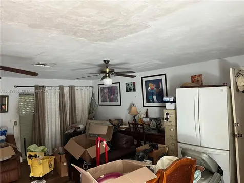 19460 SW 87th Avenue Cutler Bay FL 33157