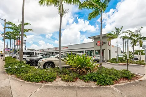 3941 NW 7 Street Miami FL 33126