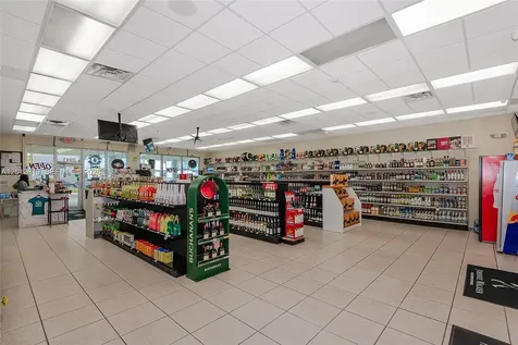 3941 NW 7 Street Miami FL 33126