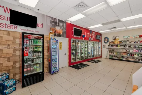 3941 NW 7 Street Miami FL 33126