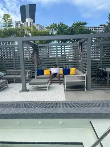 17550 Collins Avenue Sunny Isles Beach FL 33160