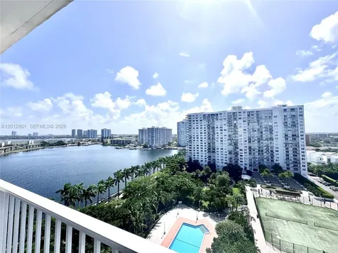 2851 NE 183rd Street Aventura FL 33160