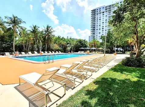 2851 NE 183rd Street Aventura FL 33160