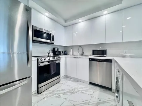 2851 NE 183rd Street Aventura FL 33160