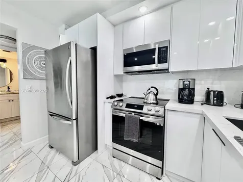 2851 NE 183rd Street Aventura FL 33160