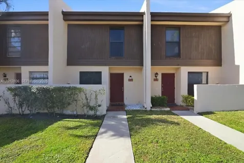 1270 NW 99th Avenue Pembroke Pines FL 33024