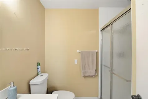 1270 NW 99th Avenue Pembroke Pines FL 33024