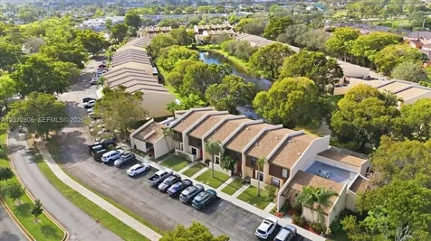 1270 NW 99th Avenue Pembroke Pines FL 33024