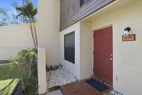 1270 NW 99th Avenue Pembroke Pines FL 33024