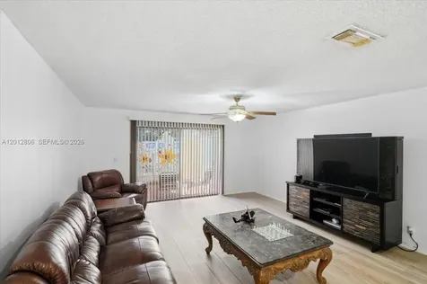 1270 NW 99th Avenue Pembroke Pines FL 33024