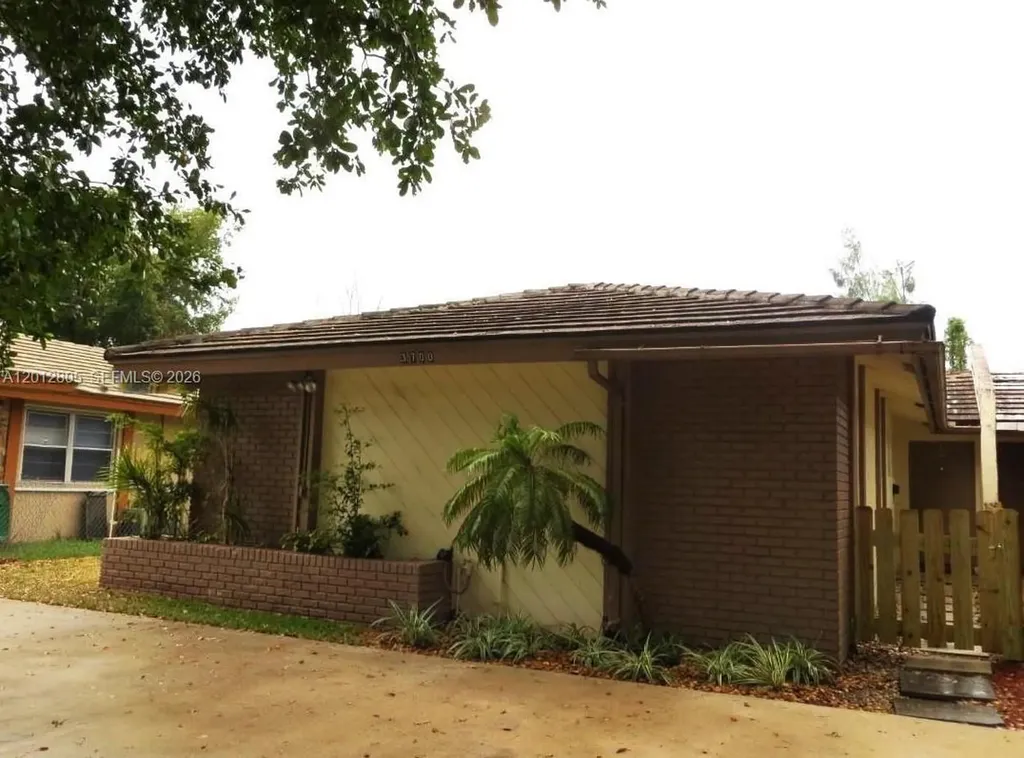 3700 Riverside Drive Coral Springs FL 33065