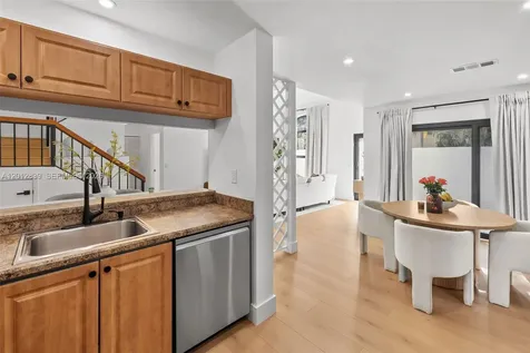 21216 Harbor Way Aventura FL 33180