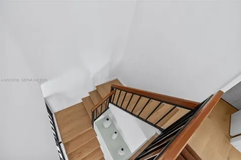 21216 Harbor Way Aventura FL 33180