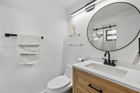 21216 Harbor Way Aventura FL 33180