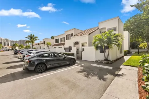 21216 Harbor Way Aventura FL 33180