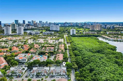 21216 Harbor Way Aventura FL 33180