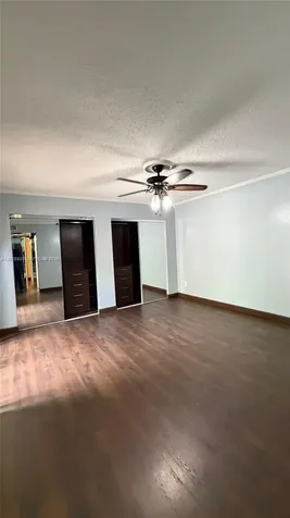 2450 W 67th Place Hialeah FL 33016