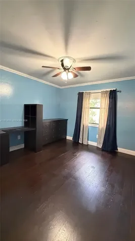 2450 W 67th Place Hialeah FL 33016
