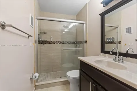 2450 W 67th Place Hialeah FL 33016