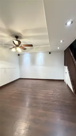 2450 W 67th Place Hialeah FL 33016